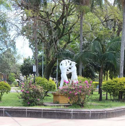 Plazas - Ituzaing, Corrientes