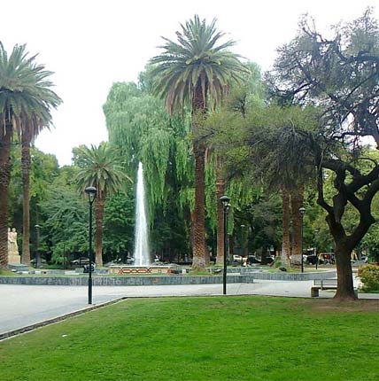 Plaza Chile - Mendoza Capital