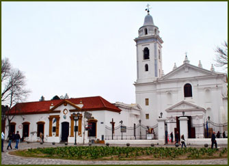 Iglesia del Pilar - Recoleta